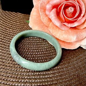 🖤Vintage Jade bangle
